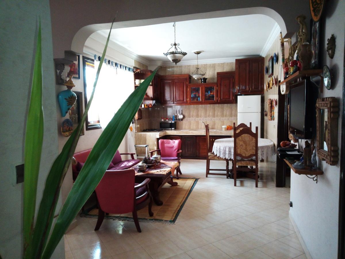 Marguerite Apartemnt Dans Une Residence Familiale Casablanca Exterior foto
